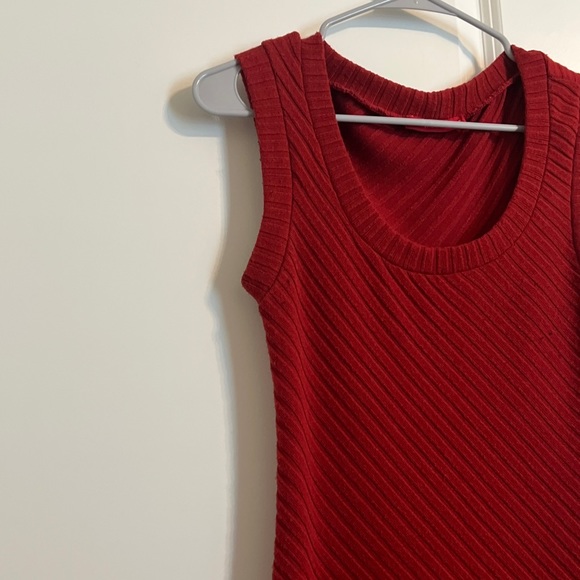 EUC Matthew Steven's Red Pullover Sweater Knit Midi Dress Women's Size Medium - Picture 2 of 6